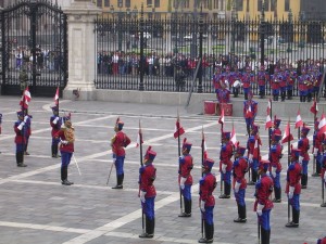 El solemne Cambio de Guardia del Palacio de Gobierno del Perú